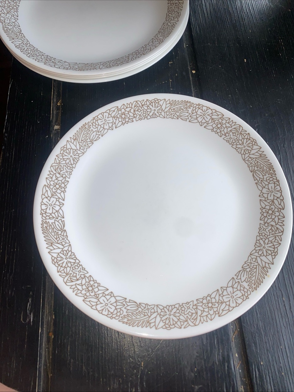 Corelle White Dinner Plate with Gold Floral Border set of 6